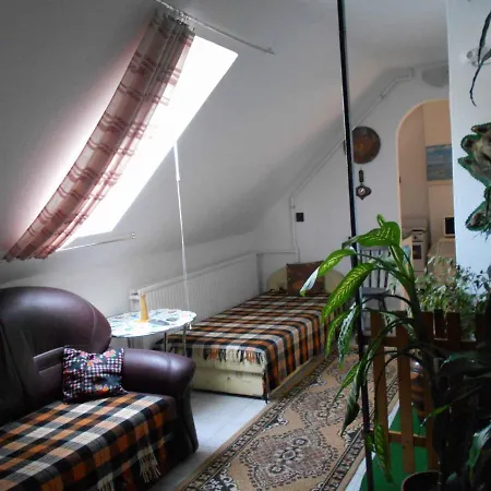 In 18126 Apartment *
