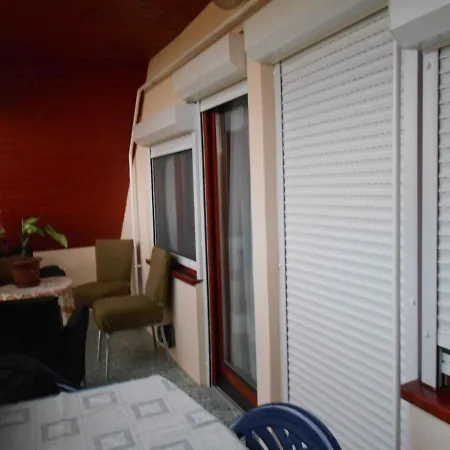 In 18126 Apartment *