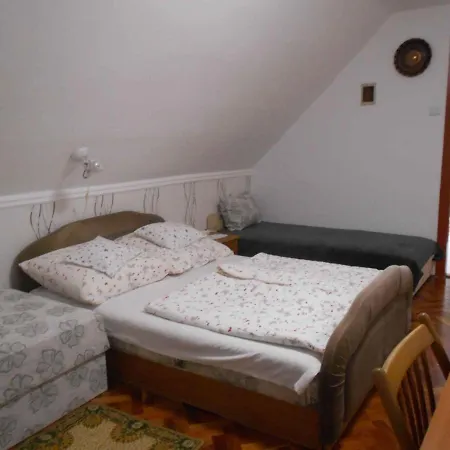 Apartment In 18126