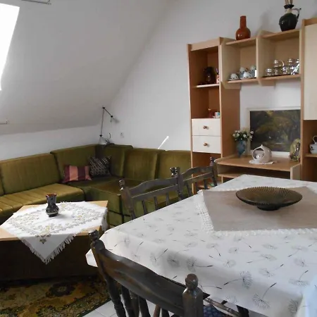 In 18126 Apartment *